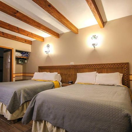 Hotel La Casa De Mama San Cristóbal de Las Casas Exteriör bild