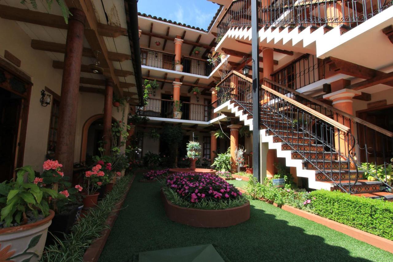 Hotel La Casa De Mama San Cristóbal de Las Casas Exteriör bild